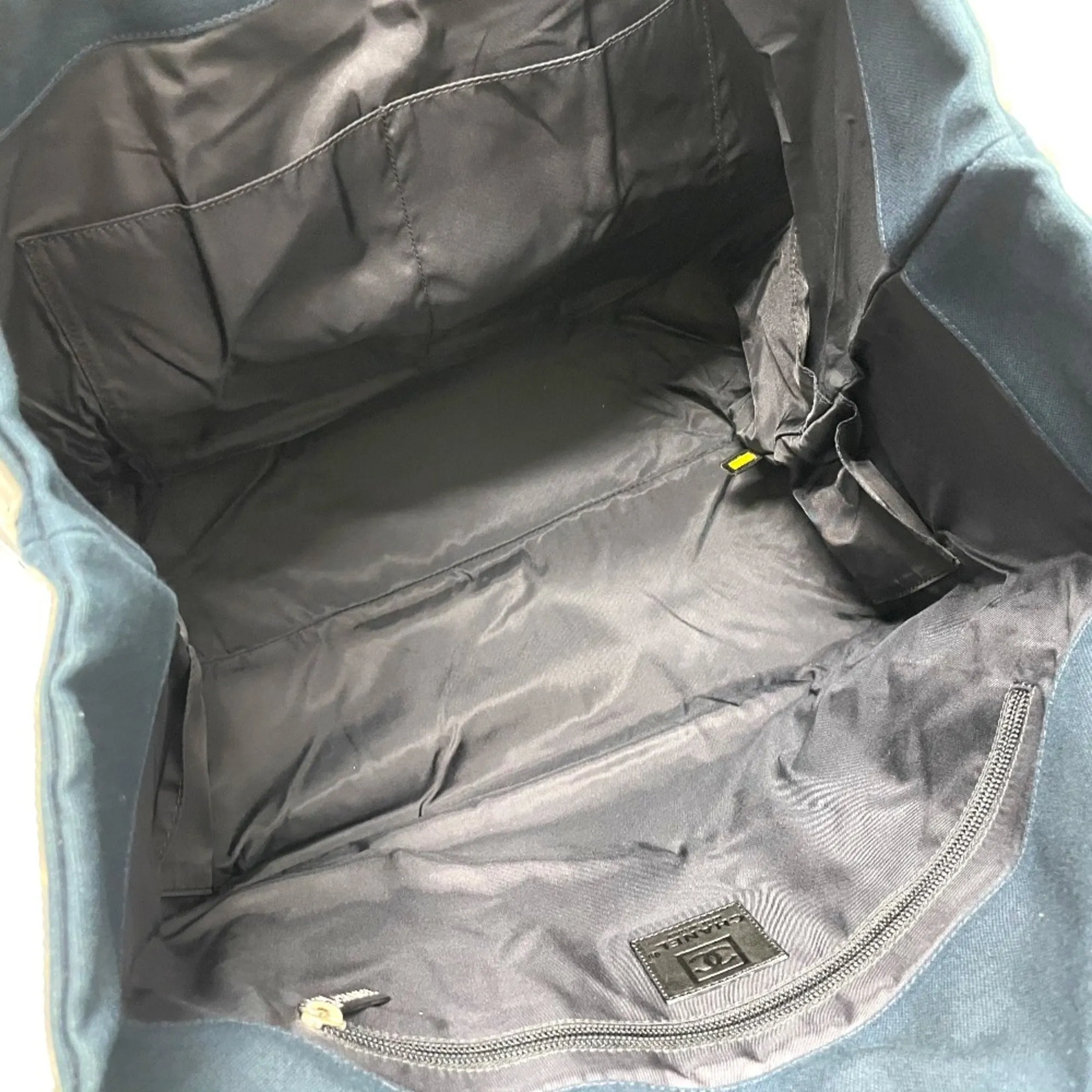 Chanel A46096 Sports bag fabric Tote Bag Navy