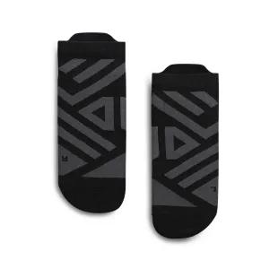 On Running Men's Performance Low Sock in Black Shadow